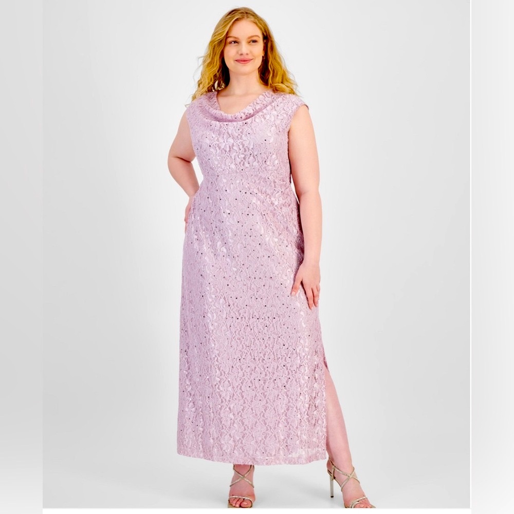 Stunning Plus Size Lace Gown with Sequins – Elegant & Flattering Fit